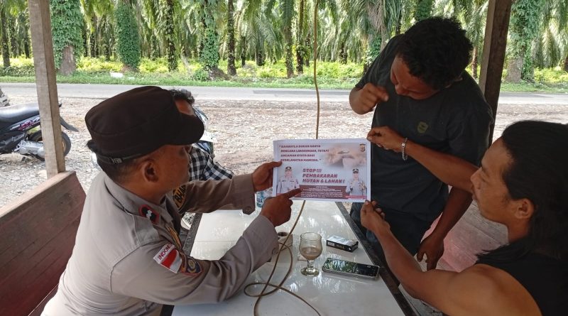 Bhabinkamtibmas Polres Nagan Raya Gencar Sosialisasi Karhutla, Ajak Warga Selamatkan Lingkungan