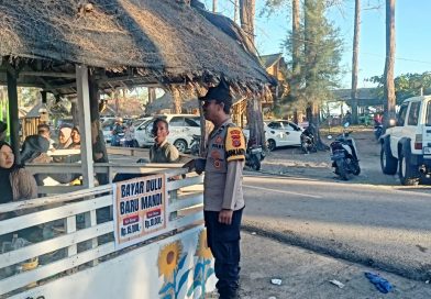 Personel Polsek Kuala Pesisir Melaksanakan Patroli Dialogis di Objek Wisata Naga Permai, Berikan Pelayanan Harkamtibmas Kepada Masyarakat Nagan Raya