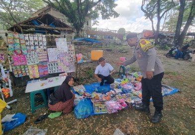 Personel Polsek Beutong Melaksanakan Patroli Dialogis Demi Menjaga Harkamtibmas di Wilayah Hukum Polsek Beutong