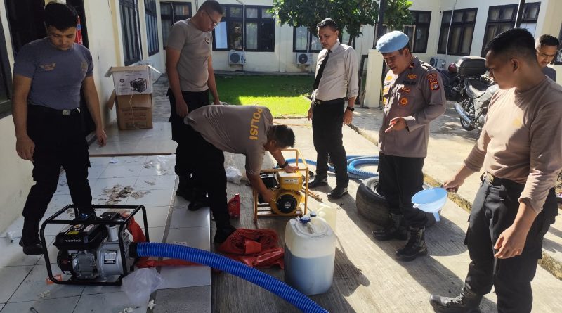 Polres Nagan Raya lakukan pengecekan mesin pompa air untuk kesiapsiagaan penanggulangan karhutla