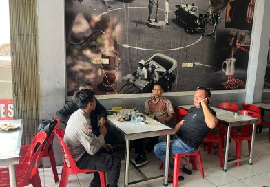 Polsek Darul Makmur Laksanakan Saweu Keude Kopi, Pererat Silaturahmi Dan Jaga Kamtibmas